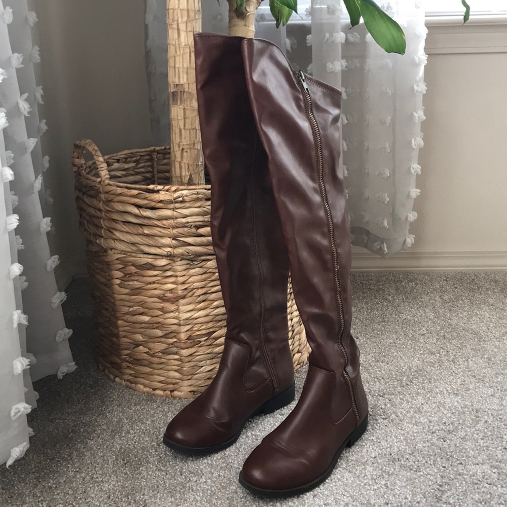 Riding boots